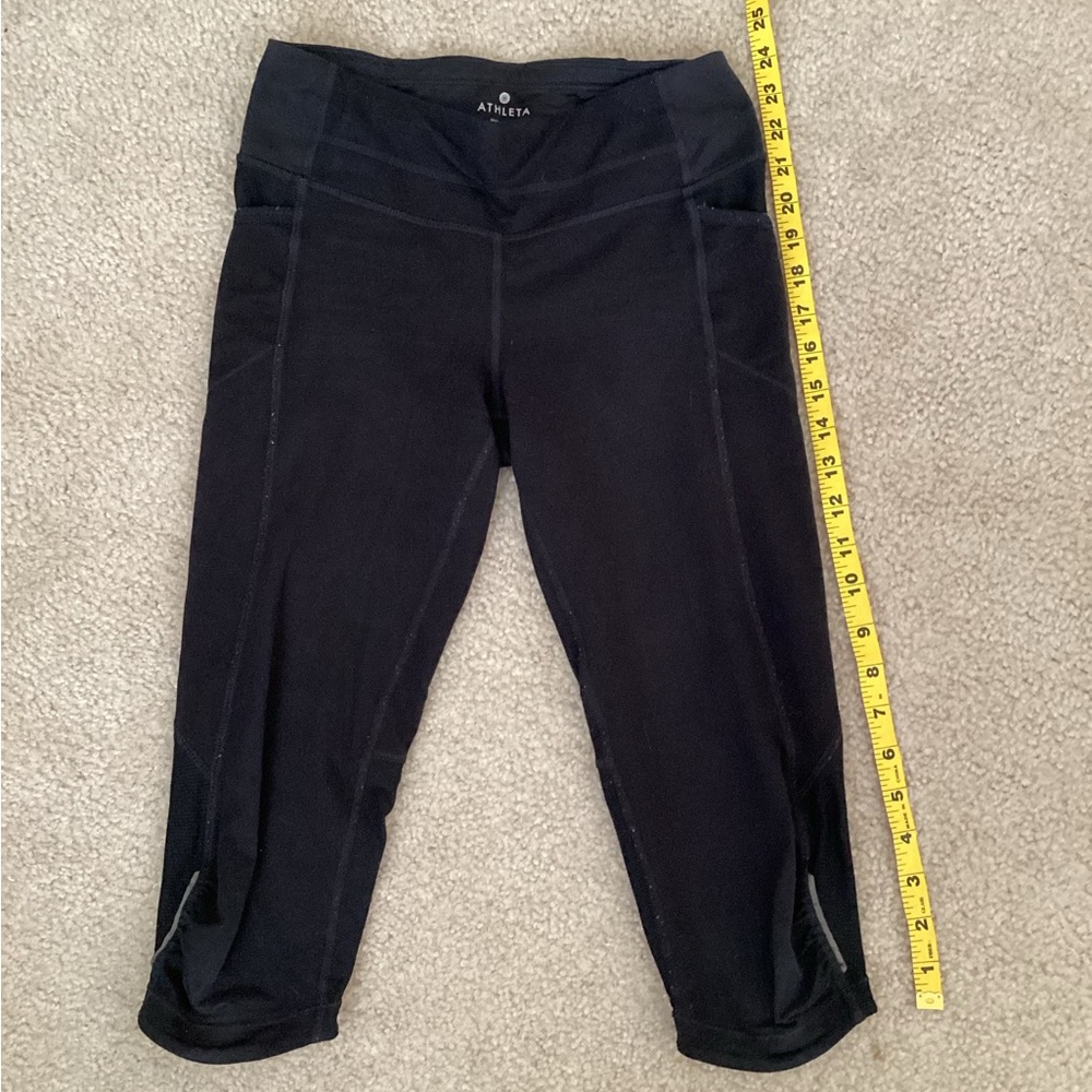 Athleta Stride Capri Leggings (Pocketed)